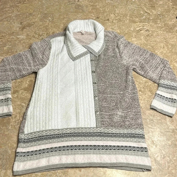 LE GRENIER, sweater ,colorblock striped,asymmetrical button decor, like new - Picture 13 of 16